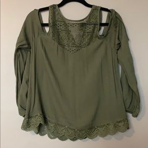 Express off the shoulder